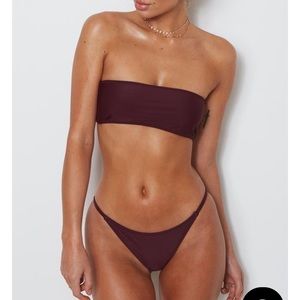 LOOKING FOR THIS BIKINI  🥰